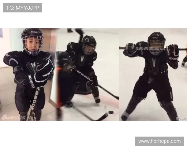 阿德巴约全副武装晒帅照球场缺席也能尽显风采